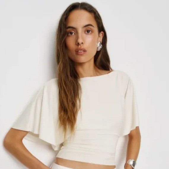 Carys Minimalist Pullover Tee