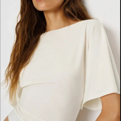 Carys Minimalist Pullover Tee